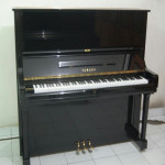 Yamaha U1M Upright Piano