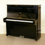 Yamaha U2G Upright Piano