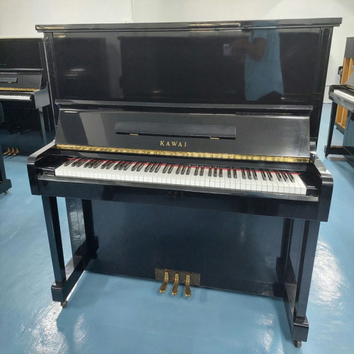 Kawai KDX200 Upright Piano