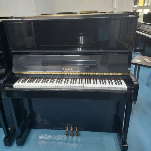 Kawai KU20 Upright Piano