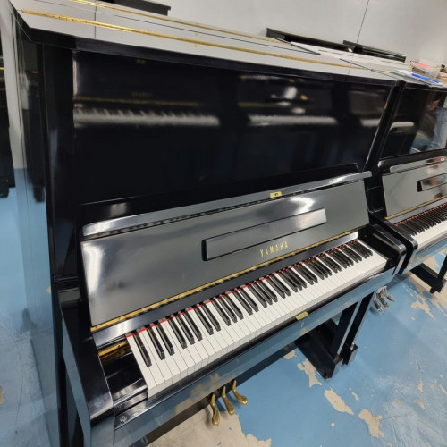 Yamaha U5B Upright Piano