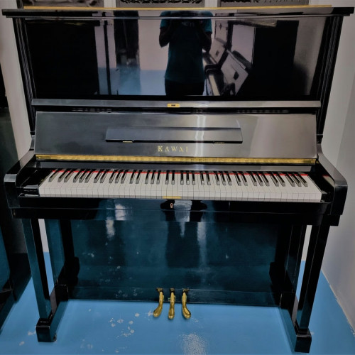 Kawai KU2D Upright Piano